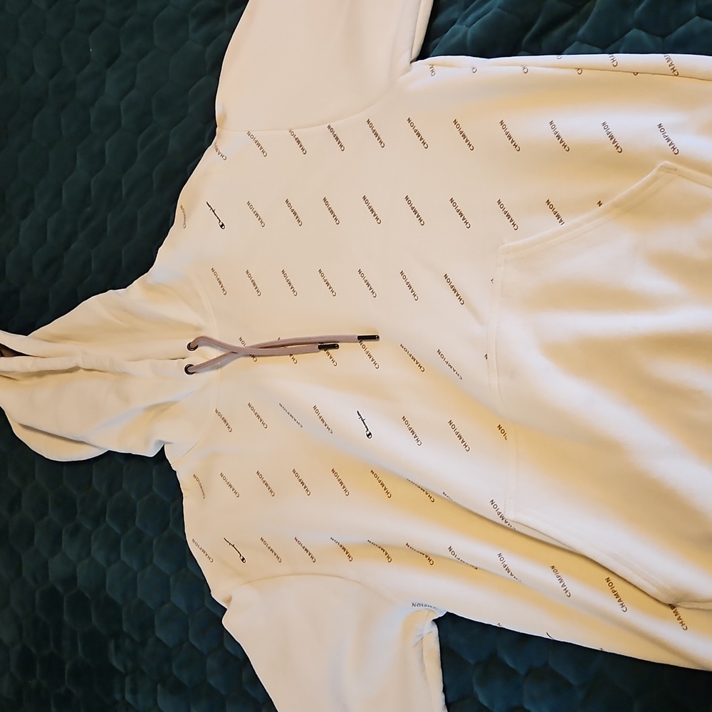Champion cream sweatshirt